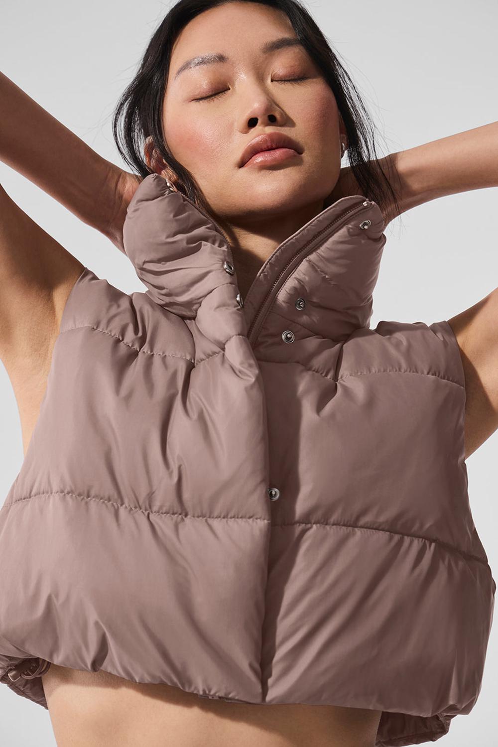 Chaleco Alo Yoga Extreme Cropped Gold Rush Puffer Mujer Mushroom | Mexico  IVY-106278