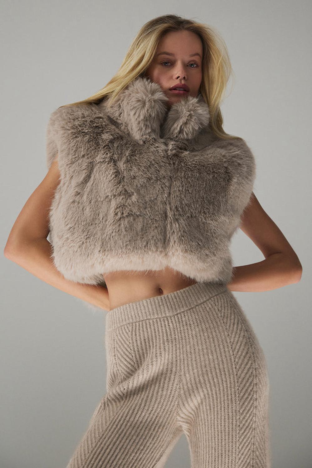 Chaleco Alo Yoga Opulent Faux Fur Cropped Mujer Oat | Mexico  GOD-093754