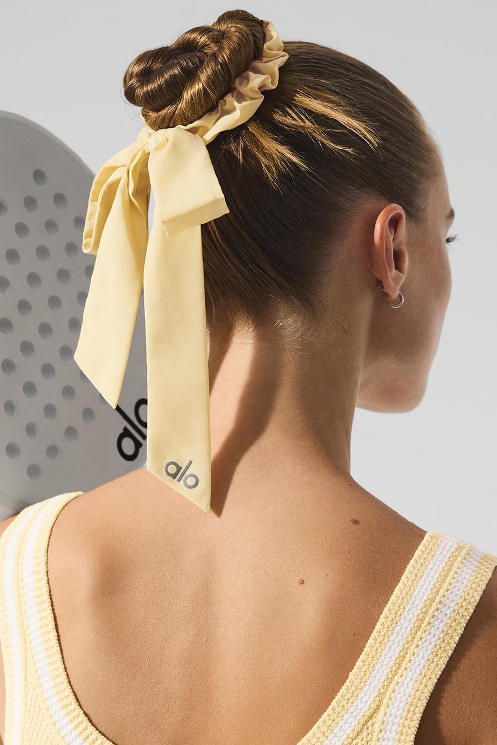 Coletero Alo Yoga Love Knots Tie Mujer Warm Butter | Mexico  BLD-165387