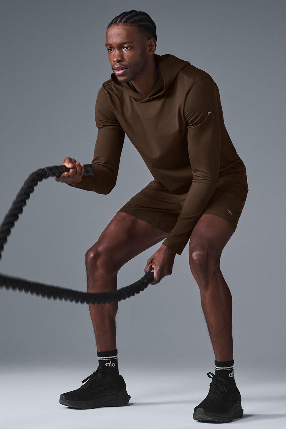 Manga Larga Alo Yoga Conquer Reform With Hood Hombre Espresso | Mexico  LOY-459036