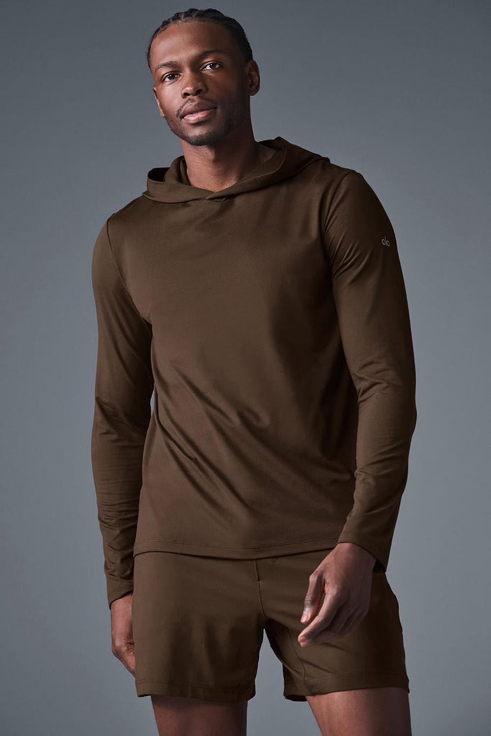 Manga Larga Alo Yoga Conquer Reform With Hood Hombre Espresso | Mexico  LOY-459036