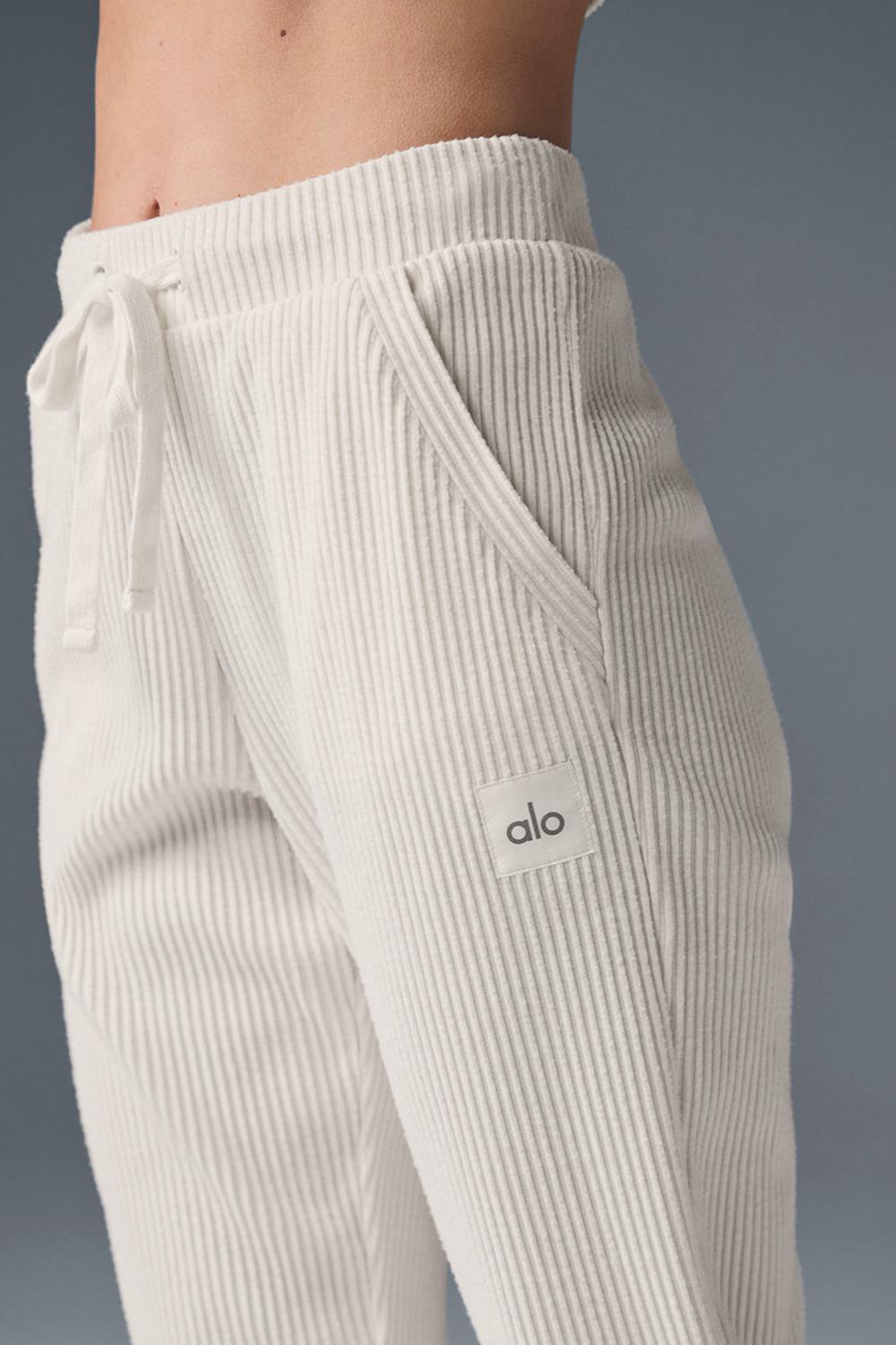 Pantalon Deportivo Alo Yoga Muse Mujer Ivory | Mexico  NPI-356781