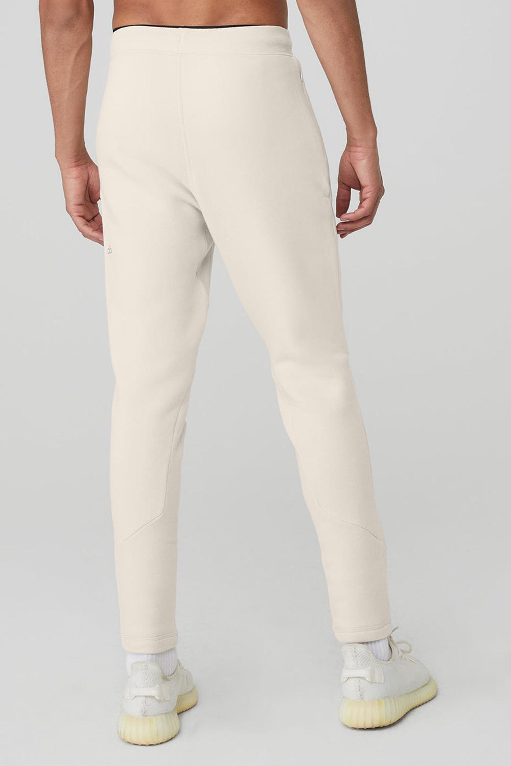 Pantalon Deportivo Alo Yoga The Triumph Hombre Bone | Mexico  ILO-309487