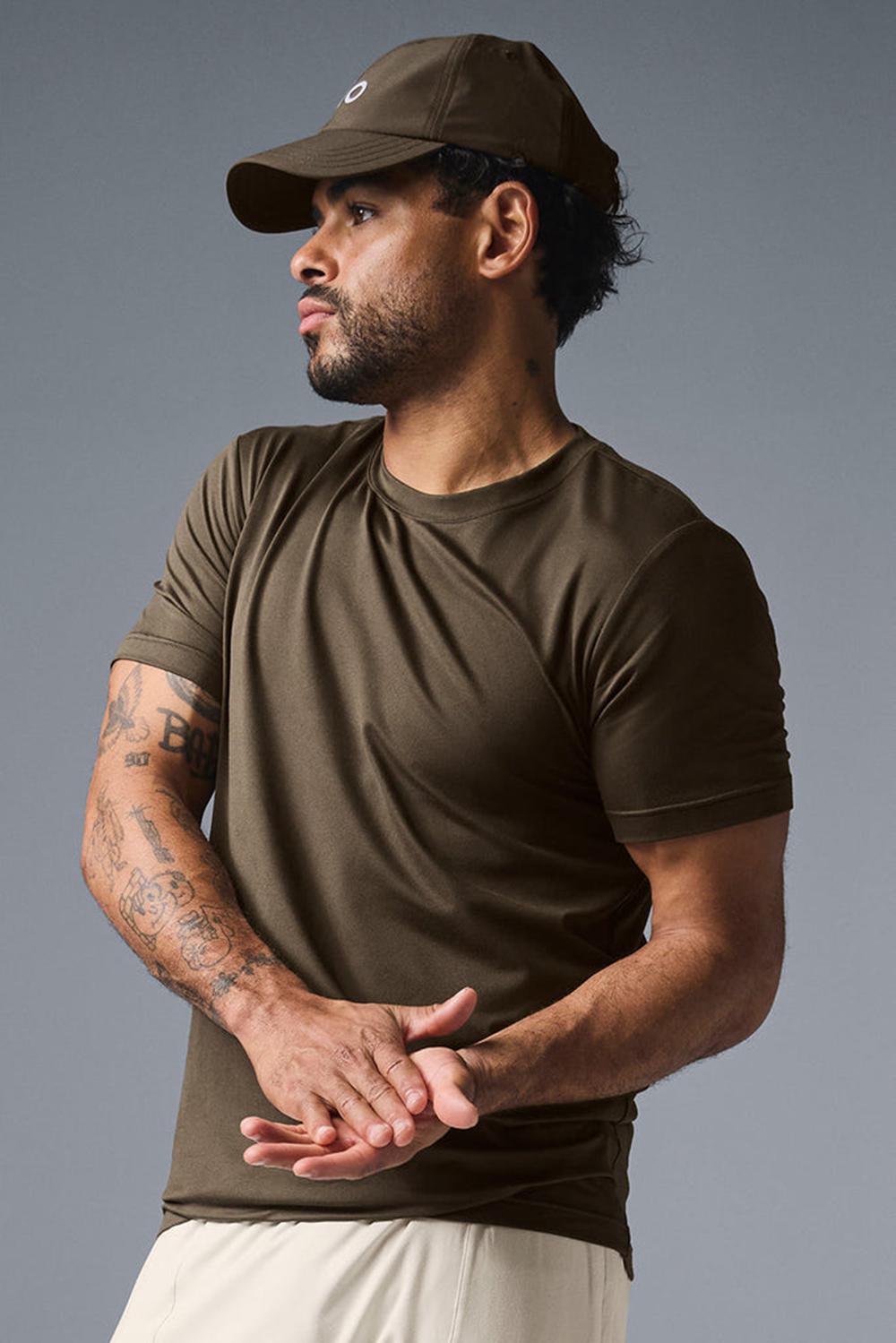 Short Sleeve Alo Yoga Conquer Reform Crewneck Hombre Espresso | Mexico  XRH-572136