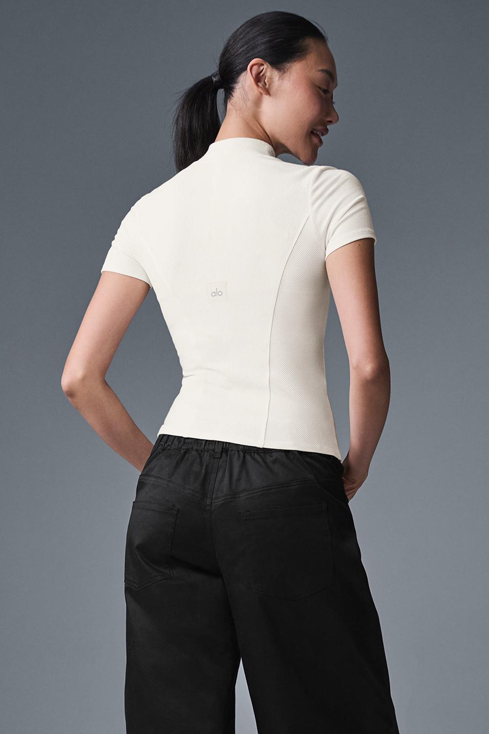 Short Sleeve Alo Yoga Ribbed Mesmerize Mujer Ivory | Mexico  YLW-847609
