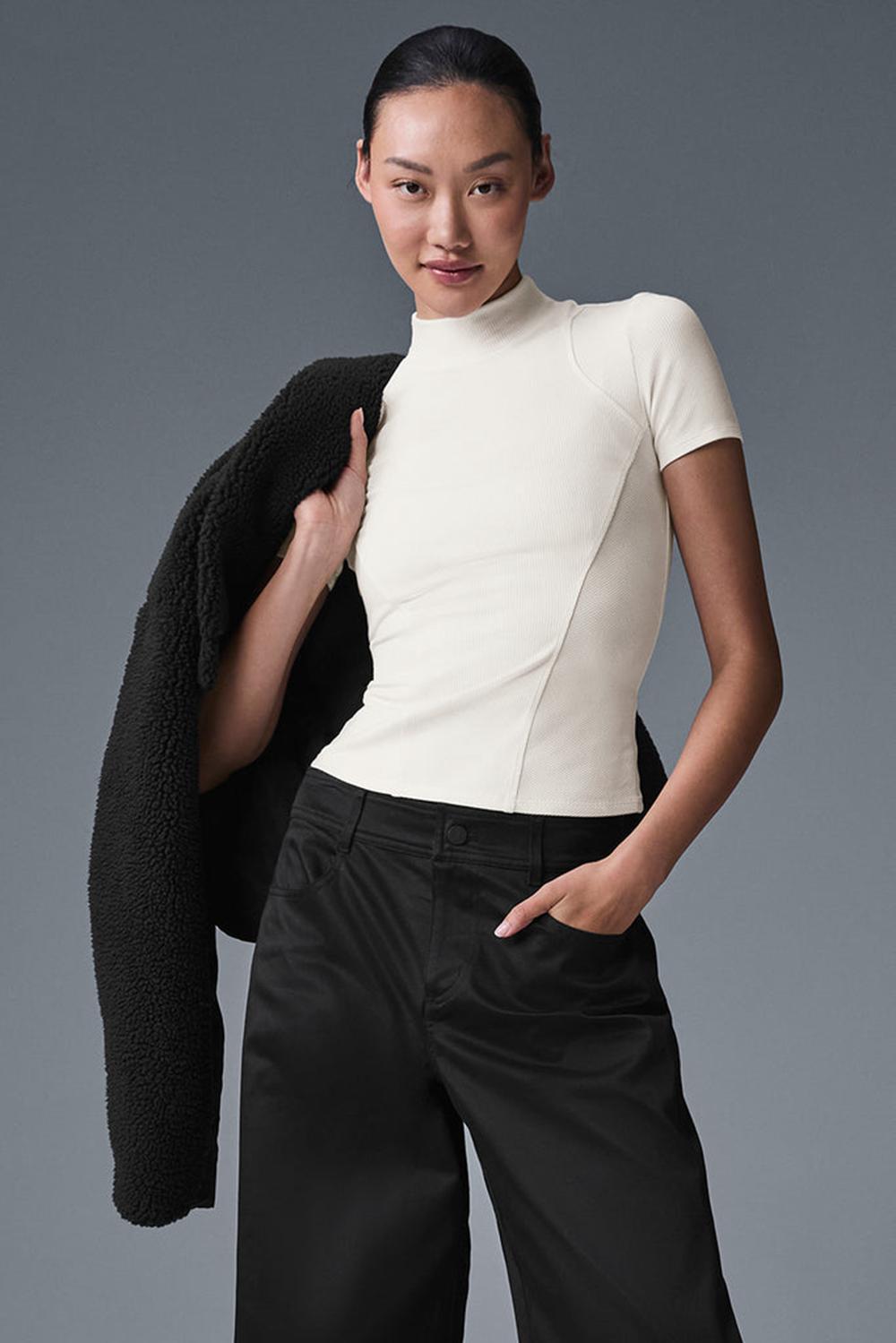 Short Sleeve Alo Yoga Ribbed Mesmerize Mujer Ivory | Mexico  YLW-847609