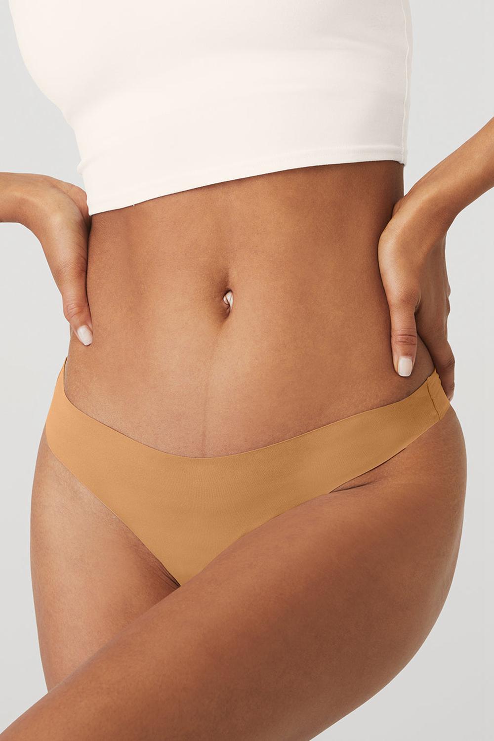Tanga Alo Yoga Airbrush Invisible Mujer Sand | Mexico  DHP-231769